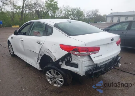 2018 Kia Optima Lx z USA, uszkodzony, nr VIN 5XXGT4L38JG236267